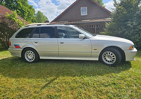 BMW 520i A Touring -
