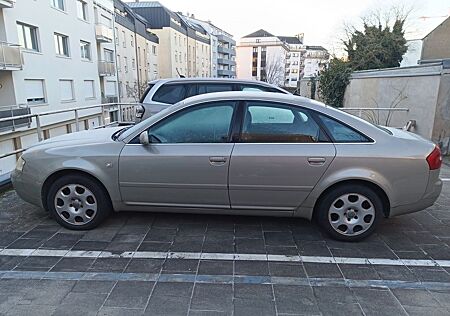 Audi A6 2.5 TDI multitronic -