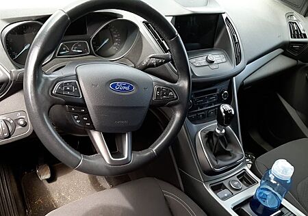 Ford Kuga 1,5 EcoBoost 4x2 88kW Trend Trend