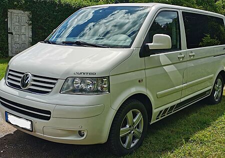 VW T5 Multivan Volkswagen United sehr geplegt 2 Schiebetüren