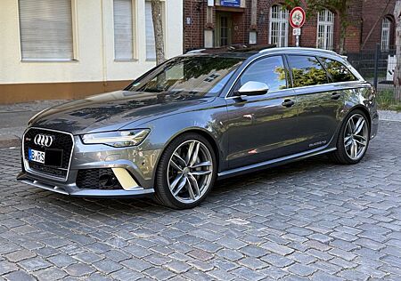 Audi RS6 4.0 TFSI Quattro Performance 605 PS Panorama