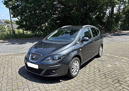 Seat Altea XL 1.4 TSI Style "8fach bereift"Navi"