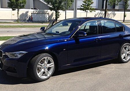 BMW 320i Luxury Line Luxury Line