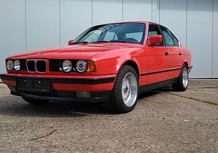 BMW 525