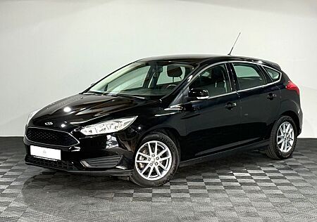Ford Focus Lim. Trend / 2. Hand / wenig KM / TÜV NEU