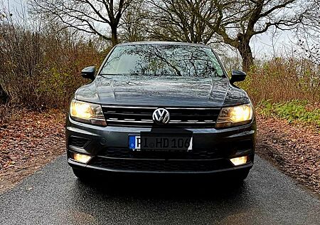 VW Tiguan Volkswagen 2.0 TDI SCR DSG Comfortline Comfortline