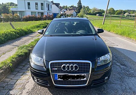 Audi A3 1.6 FSI S line Sportpaket plus Sportback ...