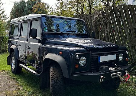 Land Rover Defender 110 TD4 Station Wagon E E