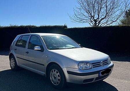 VW Golf Volkswagen 1.6