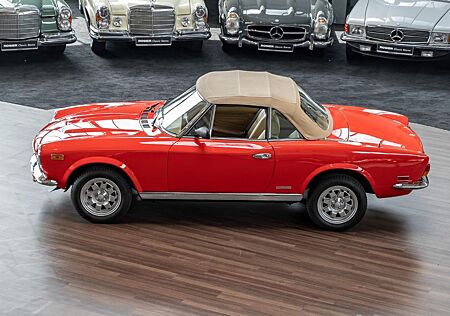 Fiat 124 Spider