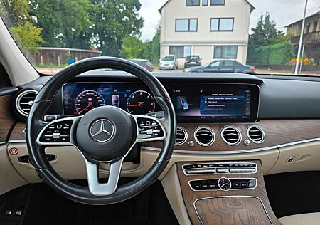 Mercedes-Benz E 220 d 4Matic