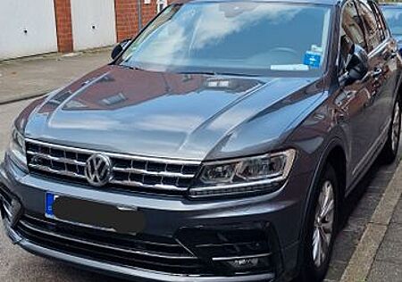 VW Tiguan Volkswagen 2.0 TDI SCR DSG 4MOTION Highline Highline
