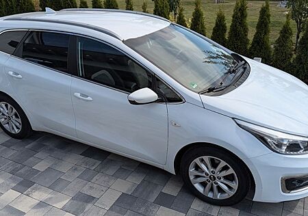 Kia Cee'd Sportswagon 1.6 CRDi Dream-Team Editio...