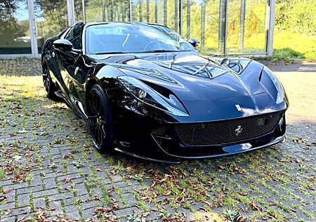 Ferrari 812 GTS*(11x Carbon)*JBL-Sound*Lift*TDF Felgen*