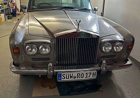 Rolls-Royce Silver Shadow