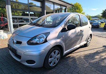 Toyota Aygo (X) Aygo AYGO Basis