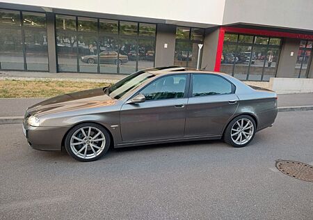 Alfa Romeo 166 2.4 JTD 20V Disti. Sportronic TI