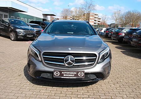 Mercedes-Benz GLA 250 Night Paket, ACC, Navi, RFK