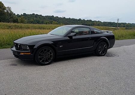 Ford Mustang GT s197
