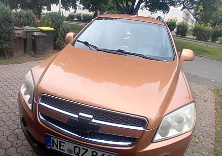 Chevrolet Captiva 2.4 LS 2WD 7-Sitzer LS