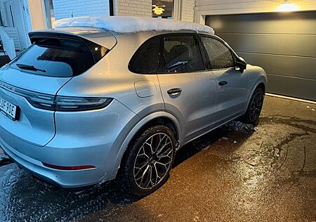 Porsche Cayenne gebraucht kaufen Porsche Cayenne Turbo S E-Hybrid