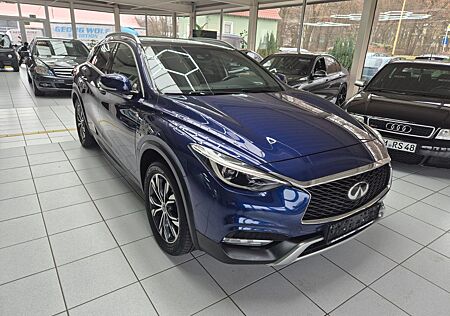 Infiniti QX30 4X4,AHK,PANO,ALU,STANDHZG