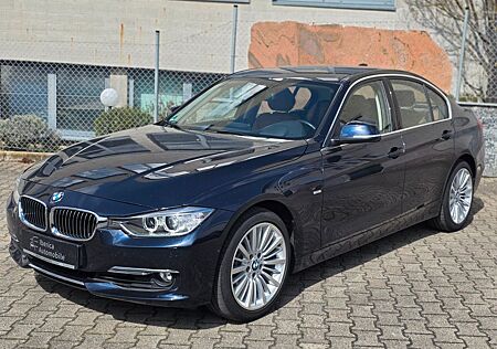 BMW 328 i xDrive*UP DISPLAY*NAVI*XENON