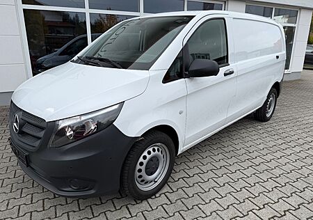 Mercedes-Benz Vito gebraucht kaufen Mercedes-Benz Vito Kasten 114 CDI/4x4/Kurz/Automatik/AHK/RFK