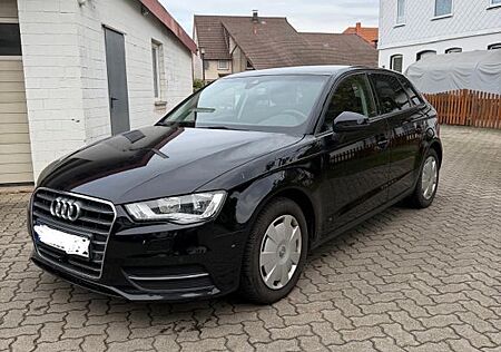 Audi A3 1.6 TDI S tronic Sportback -