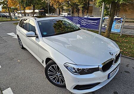 BMW 520d Touring *Sportline*StHz*Camera*Navi*PanoDa