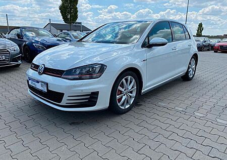 VW Golf Volkswagen VII Lim. GTI Performance