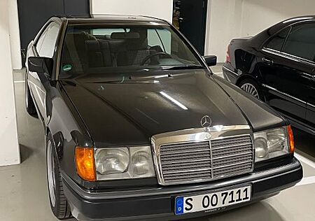 Mercedes-Benz CE 300 - Automatik/ Klima/ Schiebedach/ Karo/AMG