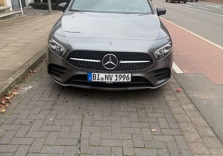 Mercedes-Benz A 180 - AMG Line