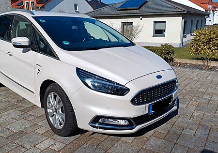 Ford S-Max Vignale 1,5 EcoBoost, 7-Sitzer, Wi-Reifen