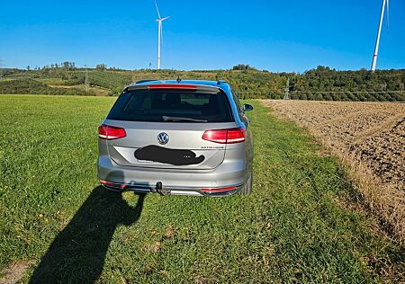 VW Passat Variant Volkswagen 2.0 TDI SCR 140kW DSG 4MOT Co...