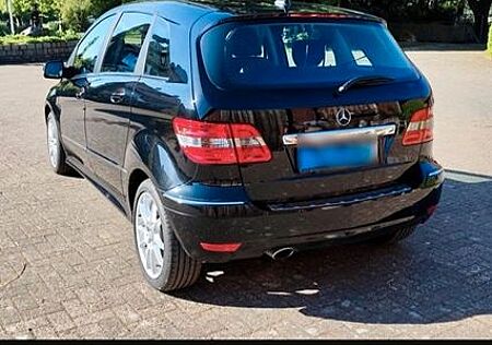 Mercedes-Benz B 180 Autotronic - CDI Sehr gepflegt