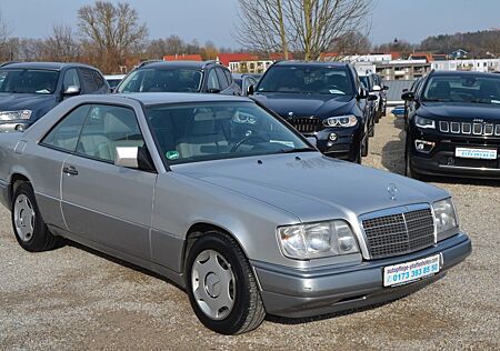 Mercedes-Benz E 220 124 Coupe *Gepflegtes Fahrzeug * SHD*