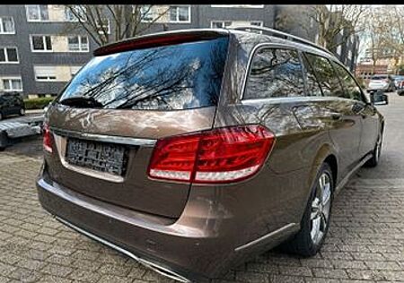 Mercedes-Benz E 350 BlueTEC T ELEGANCE ELEGANCE