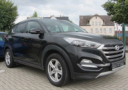 Hyundai Tucson blue 1.7 CRDi DCT 2WD