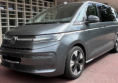VW T7 Multivan Volkswagen 2,0 TDI SCR DSG Style,360° , HUD,