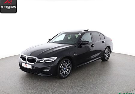 BMW 320 e M SPORT KEYLESS,KAMERA,CARPLAY,TOTWINKEL