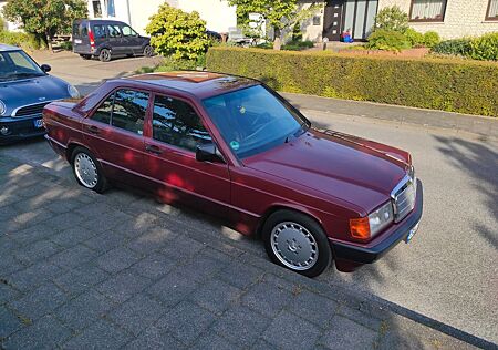 Mercedes-Benz 190