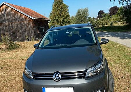 VW Touran Volkswagen 2.0 TDI 130kW DSG NAVI TEMPO