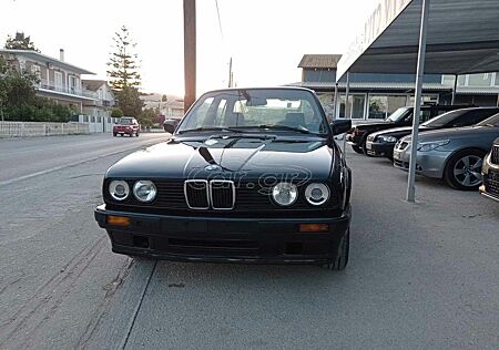 BMW 318I - 1 Hand