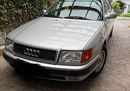 Audi 100 quattro Oldtimer