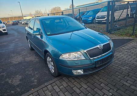 Skoda Octavia Lim. 1.6 Ambiente Automatik Leder 1.Hand