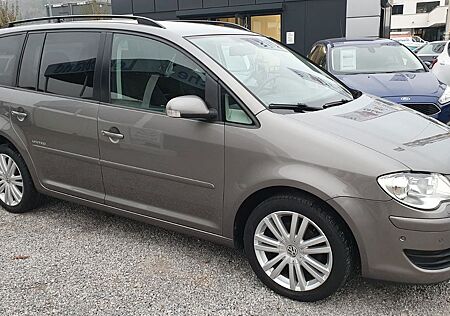 VW Touran Volkswagen United/1,4Tsi /Xenon / Navi /17 Zoll Alu/