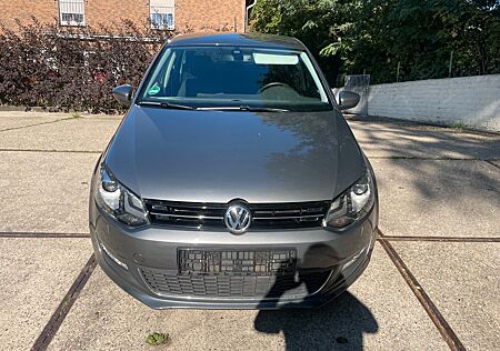 VW Polo gebraucht kaufen VW Polo Volkswagen 1.6 TDI 77kW Highline Highline