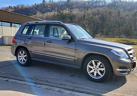 Mercedes-Benz GLK 350 CDI 4MATIC , AHK, Leder, 8 fach Bereift