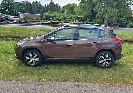 Peugeot 2008 Allure 120 VTi Allure